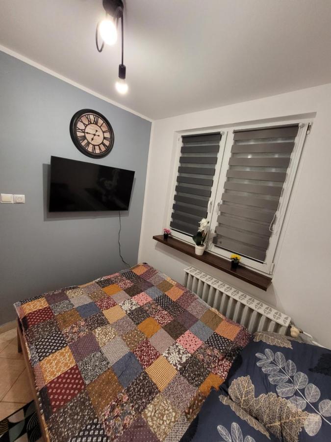 Apartament Leon ヴァウブジフ エクステリア 写真